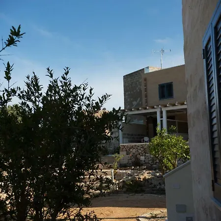 Le Del Carrubo * Favignana