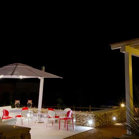 Le Del Carrubo * Φαβινιάνα