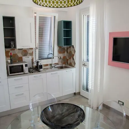 Le Del Carrubo Φαβινιάνα